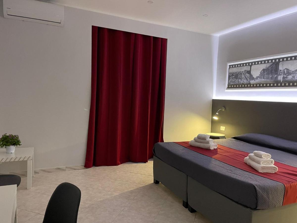 Pacini 88 Rooms And Apartment Catania Centro Eksteriør billede