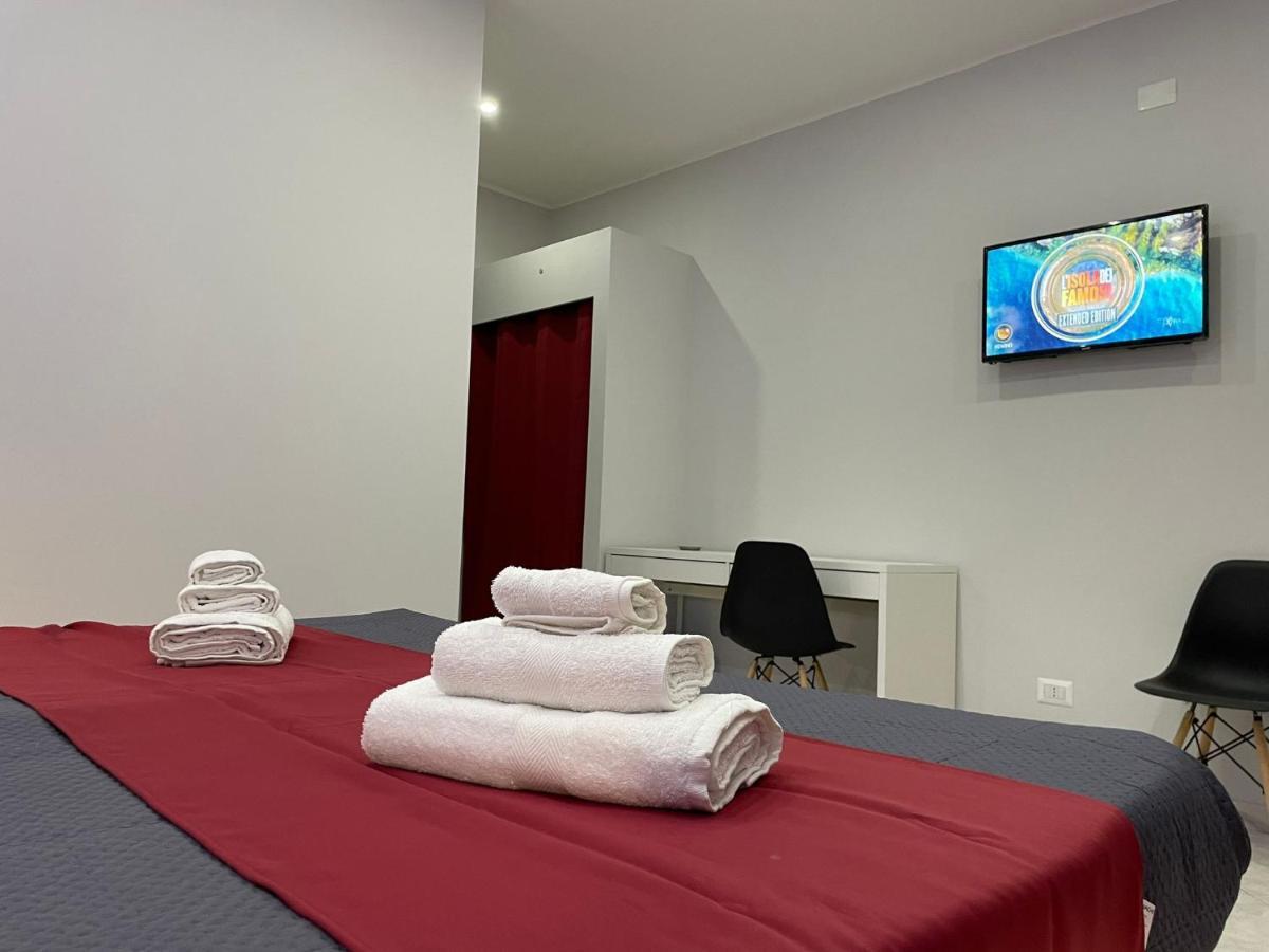Pacini 88 Rooms And Apartment Catania Centro Eksteriør billede