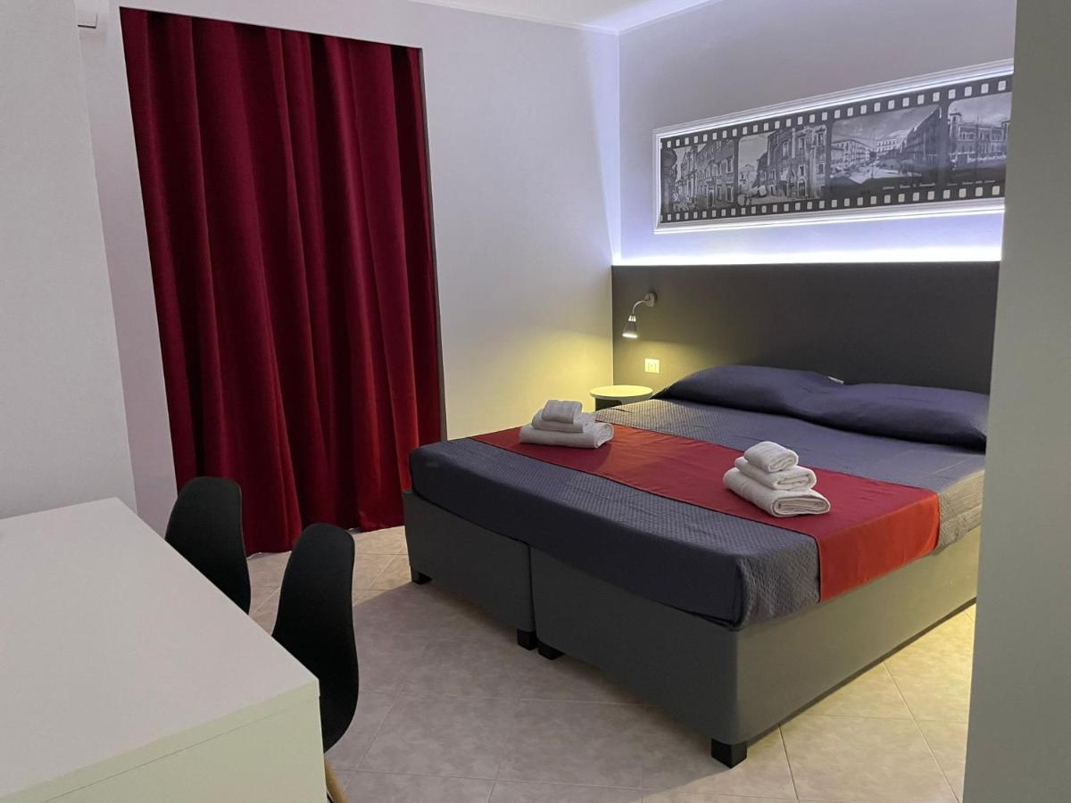 Pacini 88 Rooms And Apartment Catania Centro Eksteriør billede