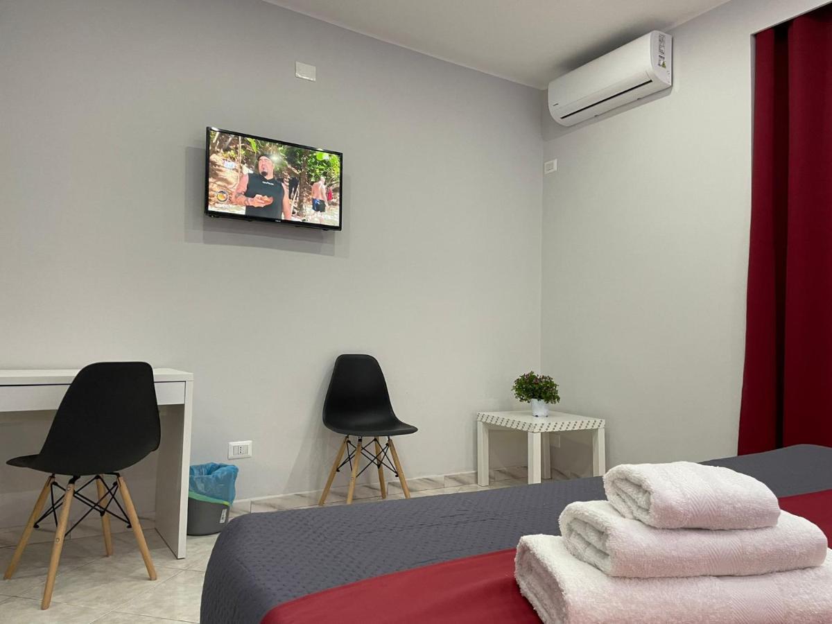 Pacini 88 Rooms And Apartment Catania Centro Eksteriør billede