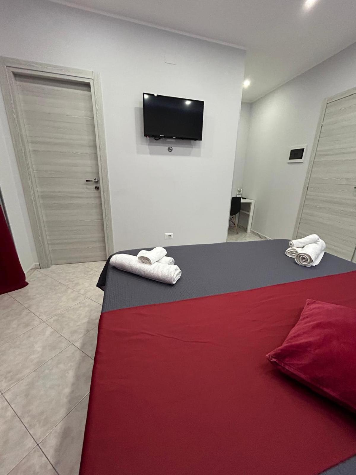 Pacini 88 Rooms And Apartment Catania Centro Eksteriør billede