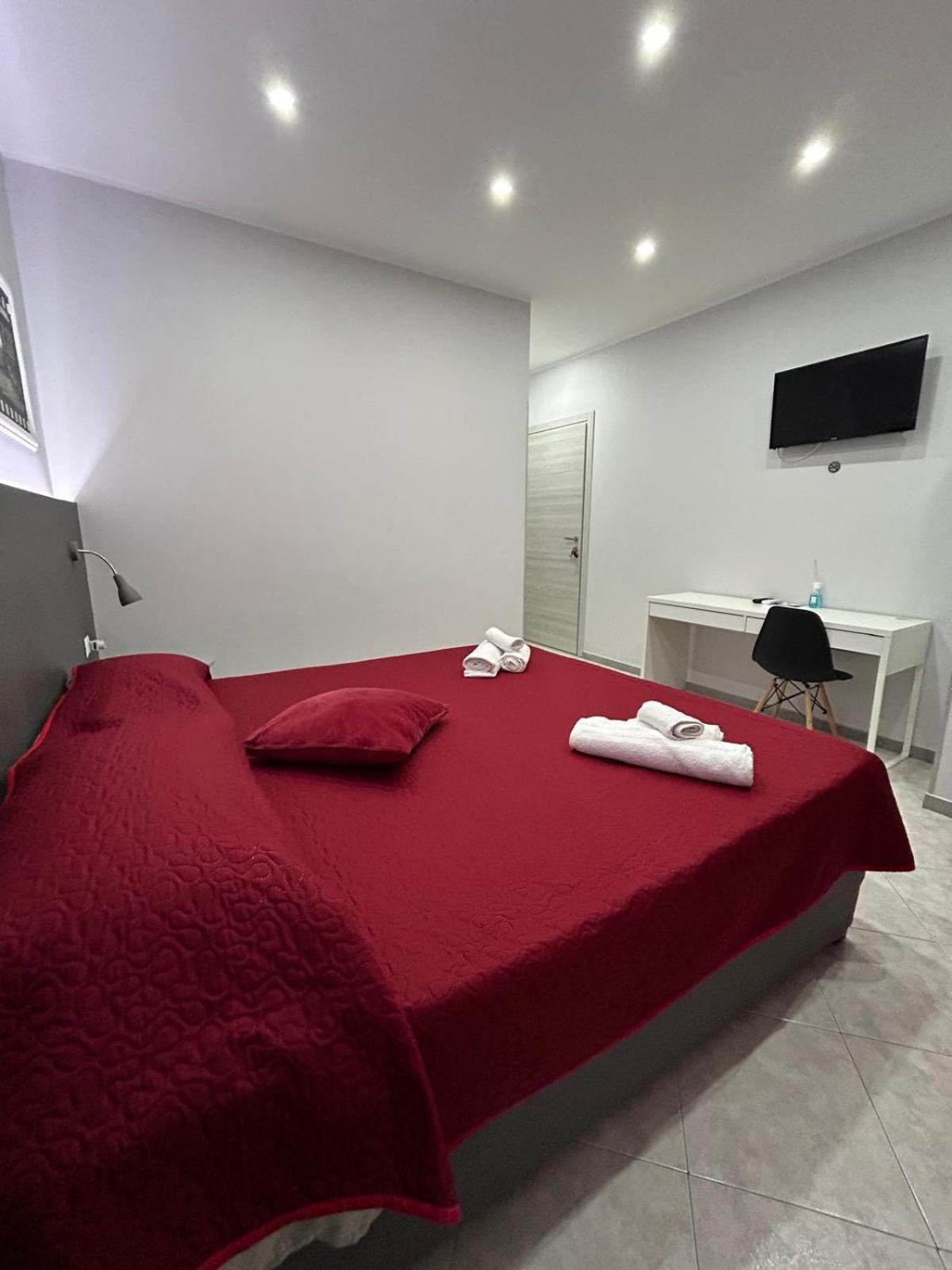 Pacini 88 Rooms And Apartment Catania Centro Eksteriør billede