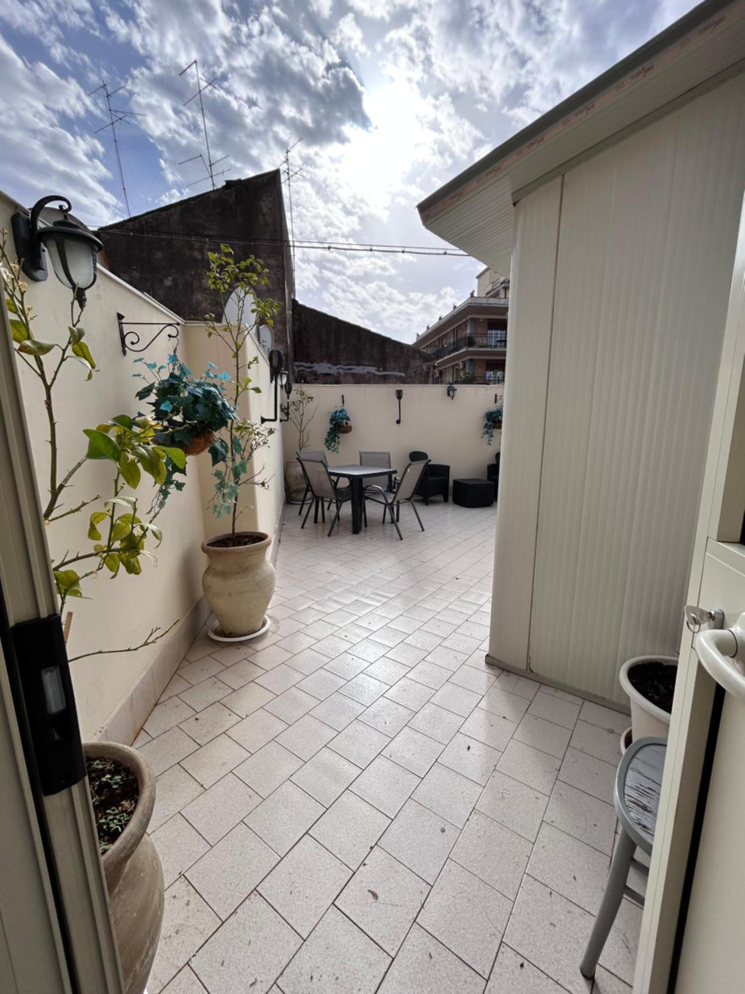 Pacini 88 Rooms And Apartment Catania Centro Eksteriør billede